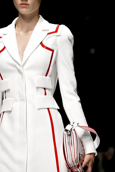 Look 20